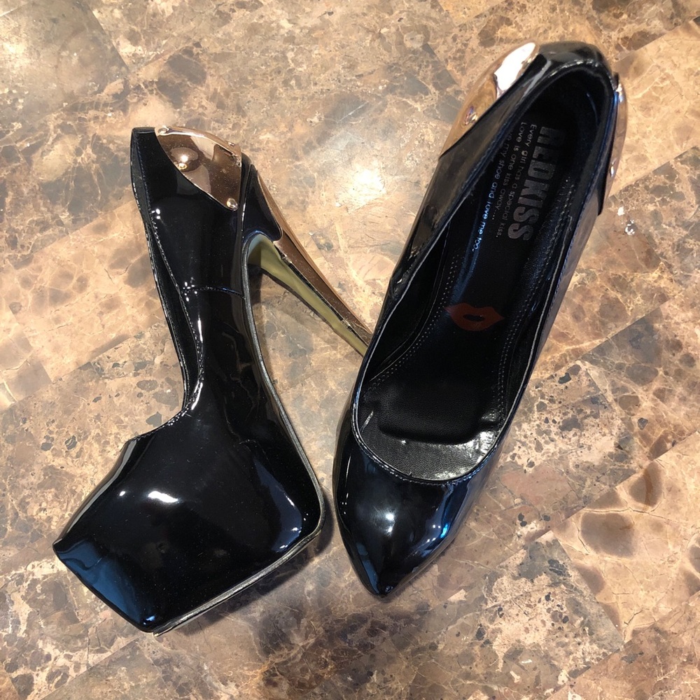 Platform pumps